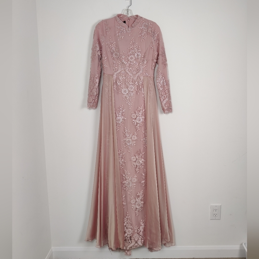 Moda Selvim Women's Lace Pink Embroidered Evening Gown - Size US 8 Bodycon Prom